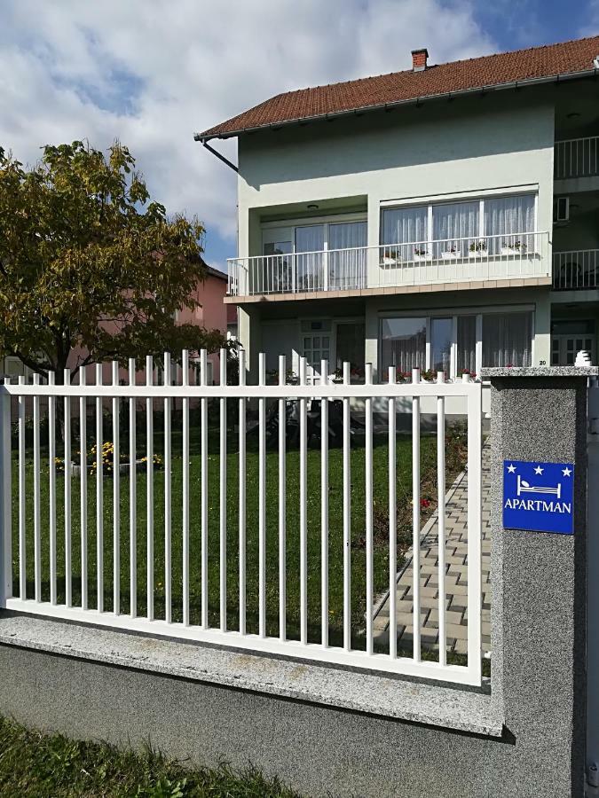 Apartment Marija Slavonski Brod Exterior foto